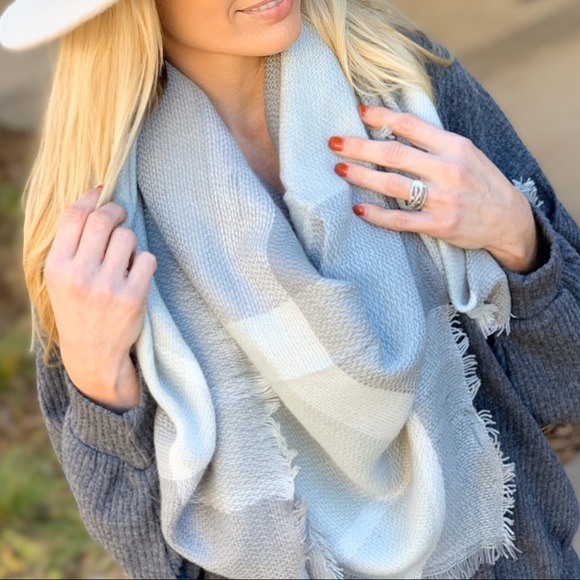 FINALLY HAVE YOU TARTAN BLANKET SCARF-LIGHT GRAY - Picture 7 of 11